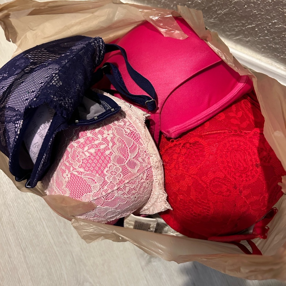 10 Victoria secret bras